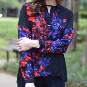 Parker Stylish Floral Long Sleeve Top 100% Silk Size Small Red Blue Black NWOT